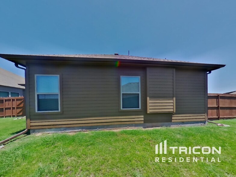 Building Photo - 509 Dogwood Dr