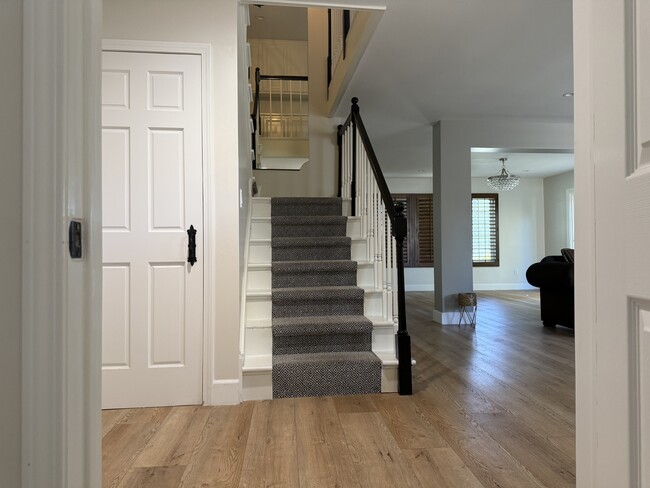 Building Photo - 6758 Vinalhaven Ct