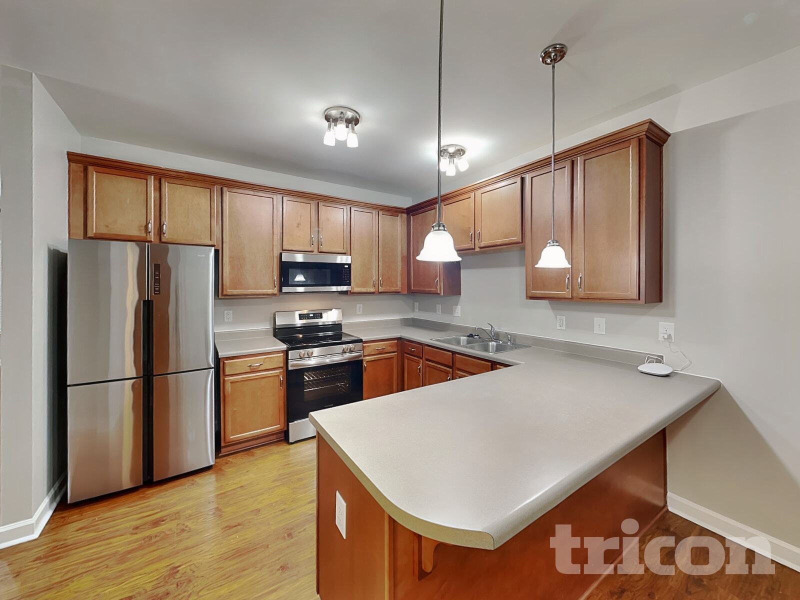 Building Photo - 8203 Knollwood Cir