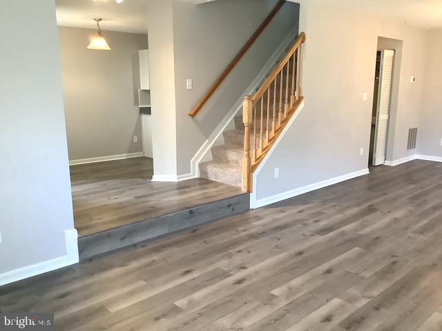 Building Photo - 16202 Ellipse Terrace