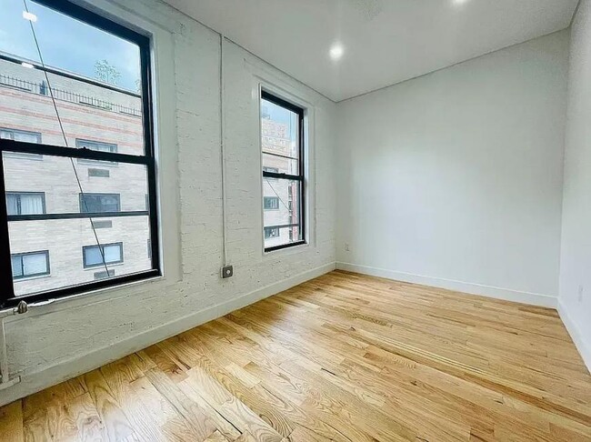 Building Photo - 1 bedroom in New York NY 10012