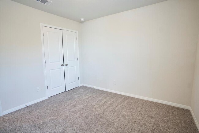 Building Photo - 3034 Mill Run Bnd