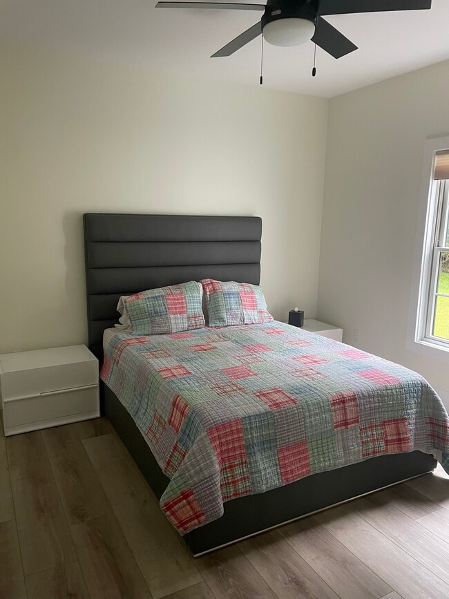 Building Photo - 1332 S Rd