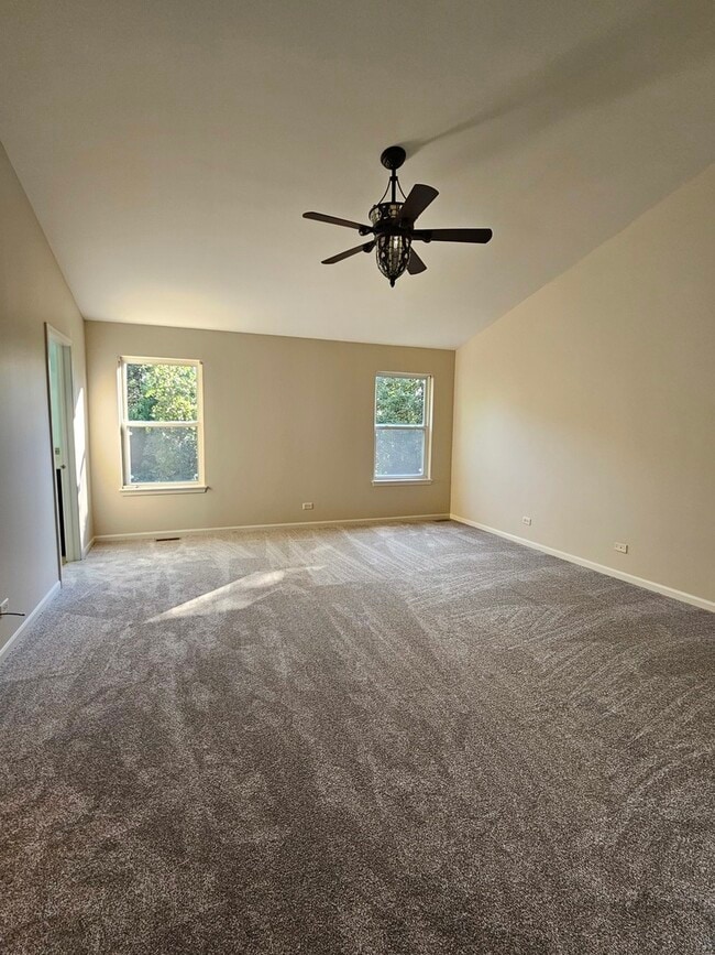 Building Photo - 1136 Larkspur Ct