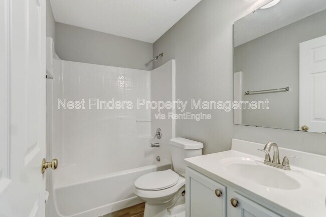 Building Photo - 172 King Arthur Ct