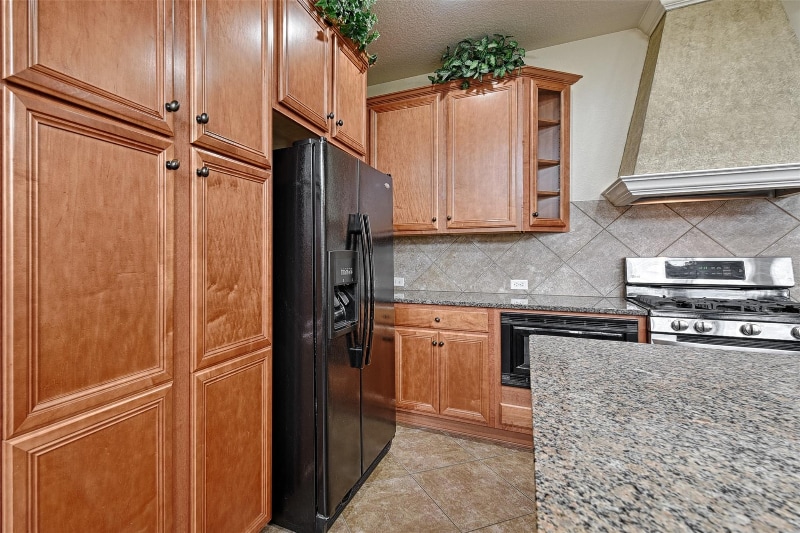 Building Photo - 1605 Brook Glen Dr