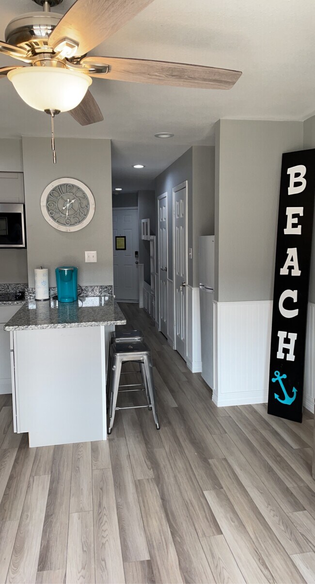 Building Photo - 3938 Surfside Blvd