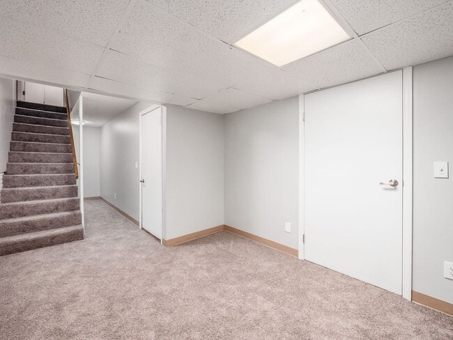 Building Photo - 2017 Queensgate Ln