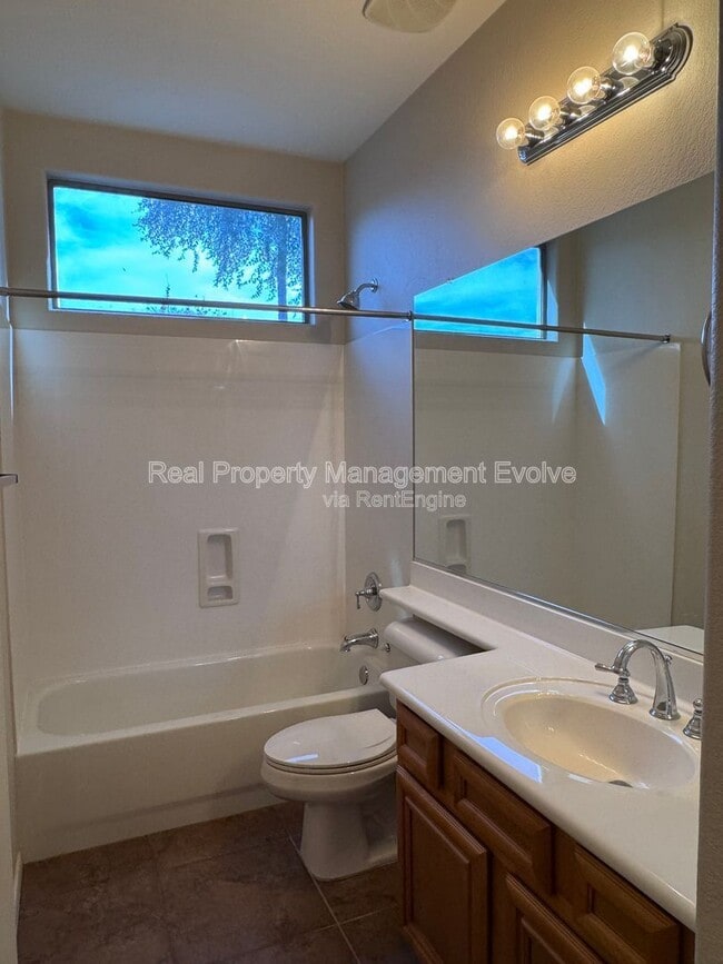 Building Photo - 13601 W Verde Ln