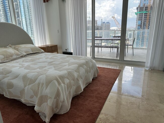 Building Photo - 1040 Biscayne Blvd