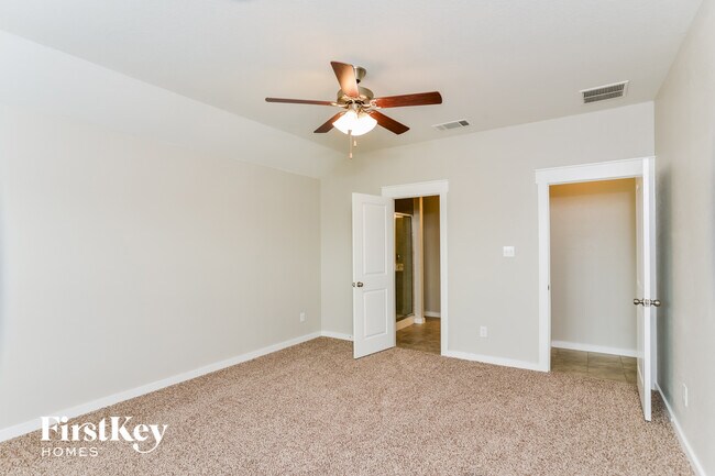 Building Photo - 10518 Rosalina Lp