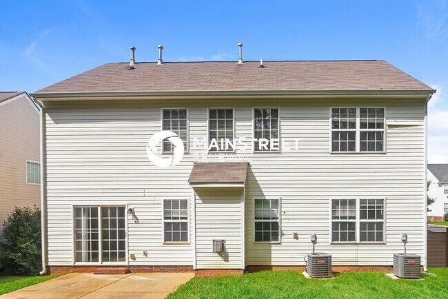 Building Photo - 4 Bedroom Pet-Friendly Home in Huntersvill...