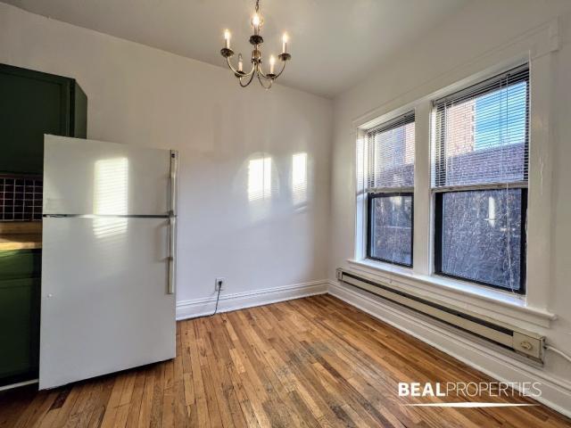 Building Photo - 1 bedroom in CHICAGO IL 60613