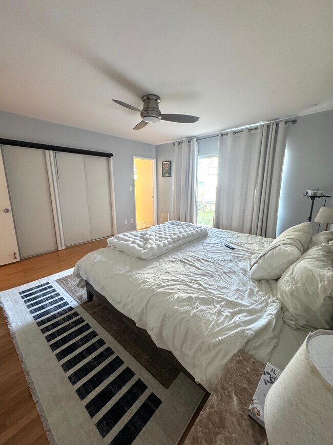 Building Photo - 33 Paloma Ave