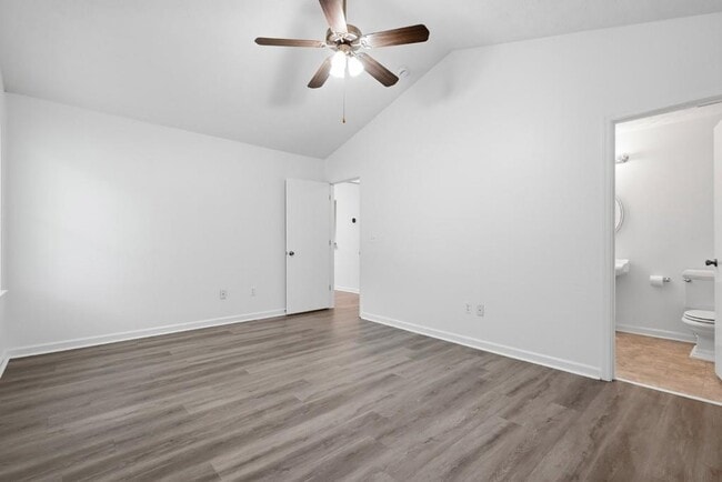Building Photo - 4061 Keheley Glen Dr