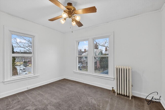 Building Photo - 2685 Clairmount Ave