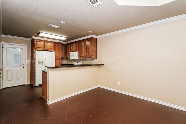 Building Photo - 740 Rocky Rdg