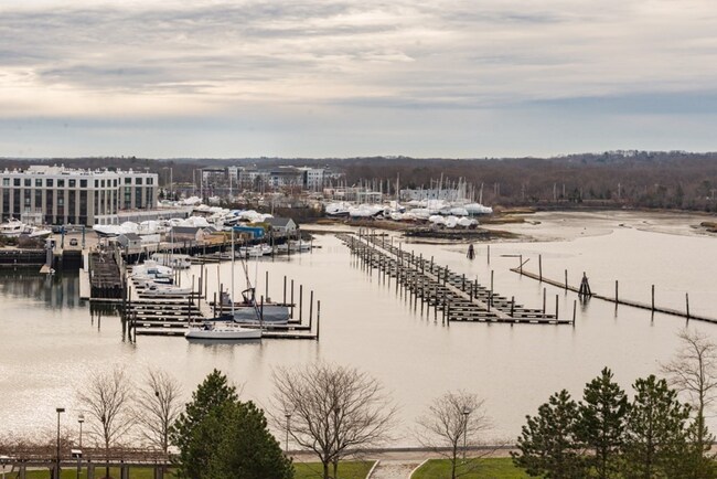 Building Photo - 73 Broad Reach