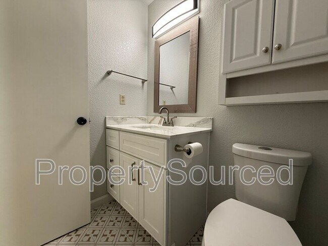 Building Photo - 1444 Snead Ct