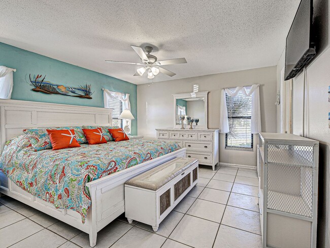 Building Photo - 2BD/2BA/1CG in Vivienda West - a 55+Community