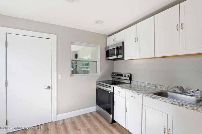 Building Photo - 1610 Craig Ave