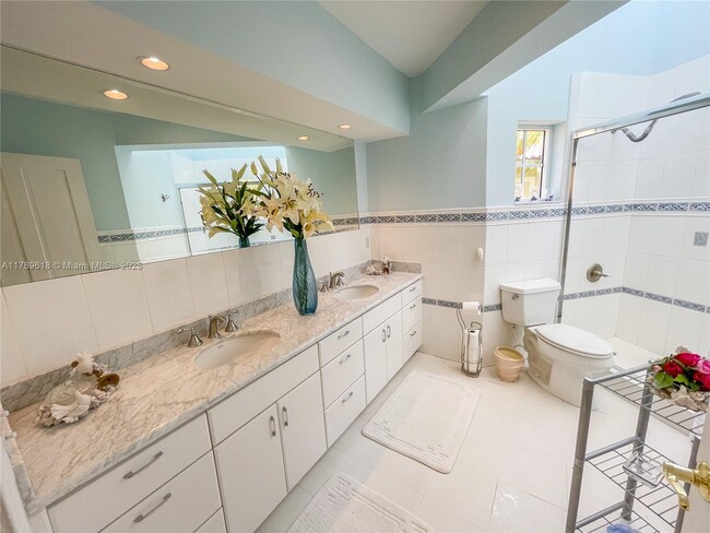 Building Photo - 194 Caoba Ct