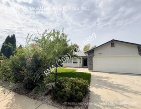 Building Photo - 2859 N Columbine Ave