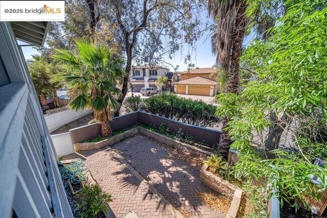 Building Photo - 905 Lido Cir