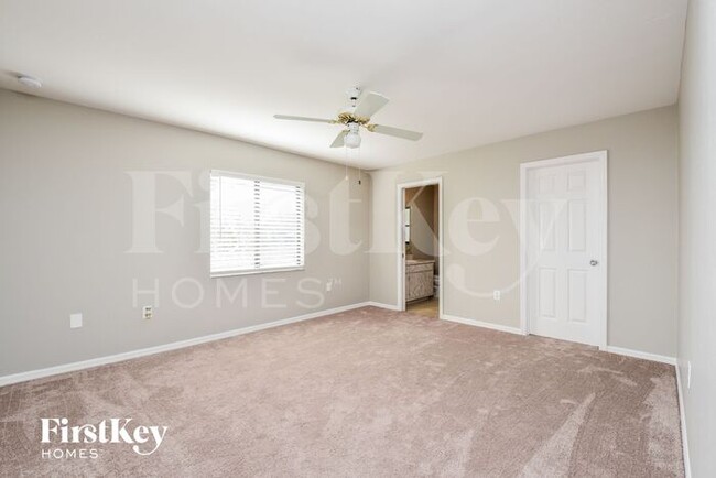 Building Photo - 7202 Kumquat Rd