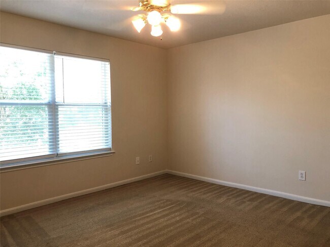 Building Photo - 11119 Mooring Ridge Ln