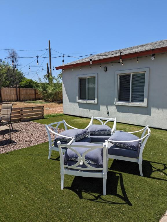 Building Photo - 1343 E Osborn Rd