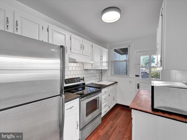 Building Photo - 2814 St Marys Rd