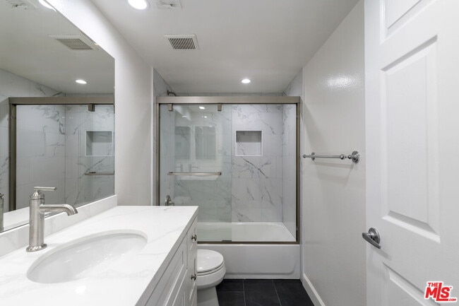 Building Photo - 4238 Whitsett Ave