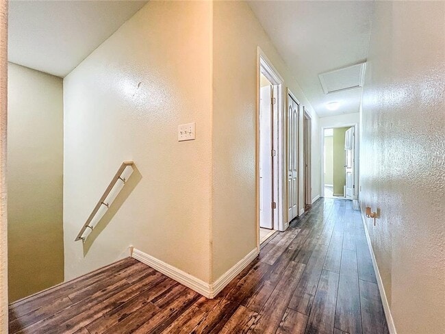 Building Photo - 9873 Trumpet Vine Loop