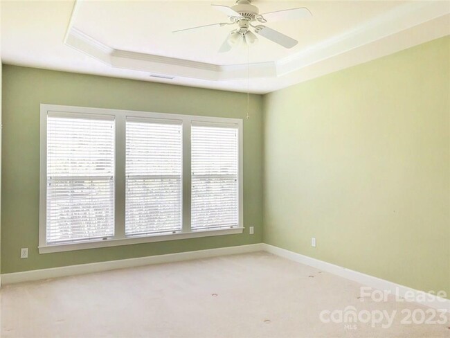 Building Photo - 11106 Knight Castle Dr