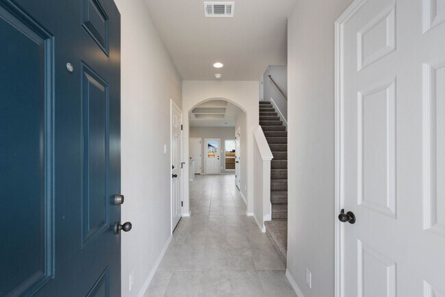 Building Photo - 8607 Valentina Wy