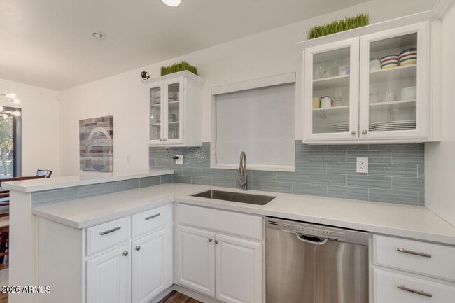 Building Photo - 6929 E 6th St