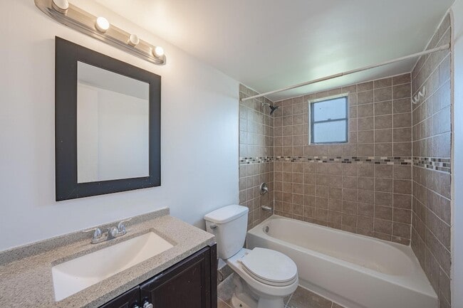 Building Photo - 8507 Sunset Dr
