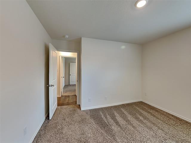 Building Photo - 2909 Menguita St