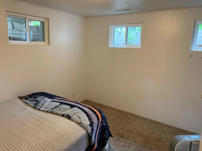 Building Photo - 220 Tulane Dr