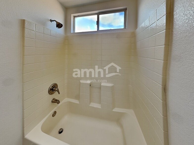 Building Photo - 9468 Descending Creek St