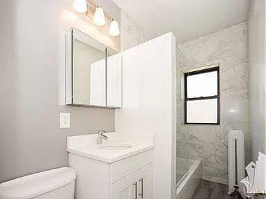 Building Photo - 622 W Stratford Pl