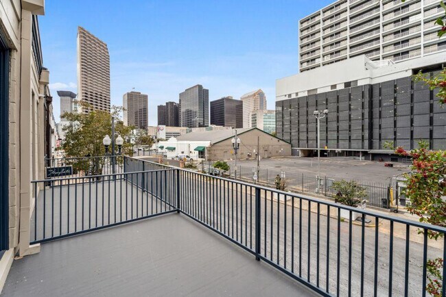 Building Photo - 310 S Rampart St
