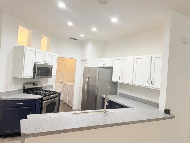 Building Photo - 6607 Meandering Way