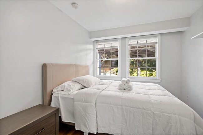 Building Photo - 3303 Water St NW