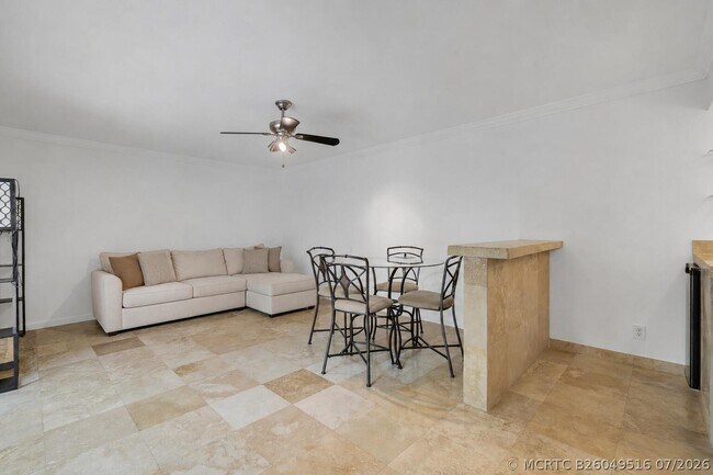 Building Photo - 1840 San Juan Dr
