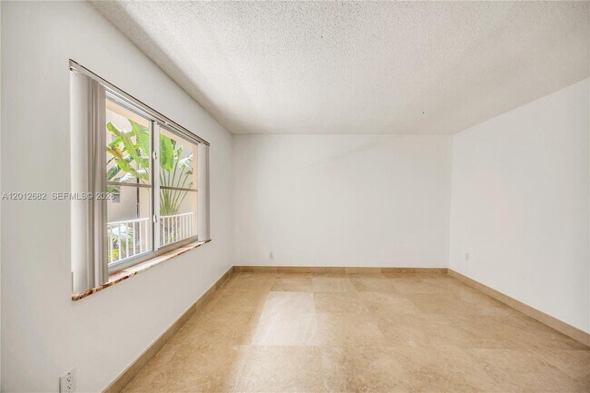 Building Photo - 7757 SW 86th St