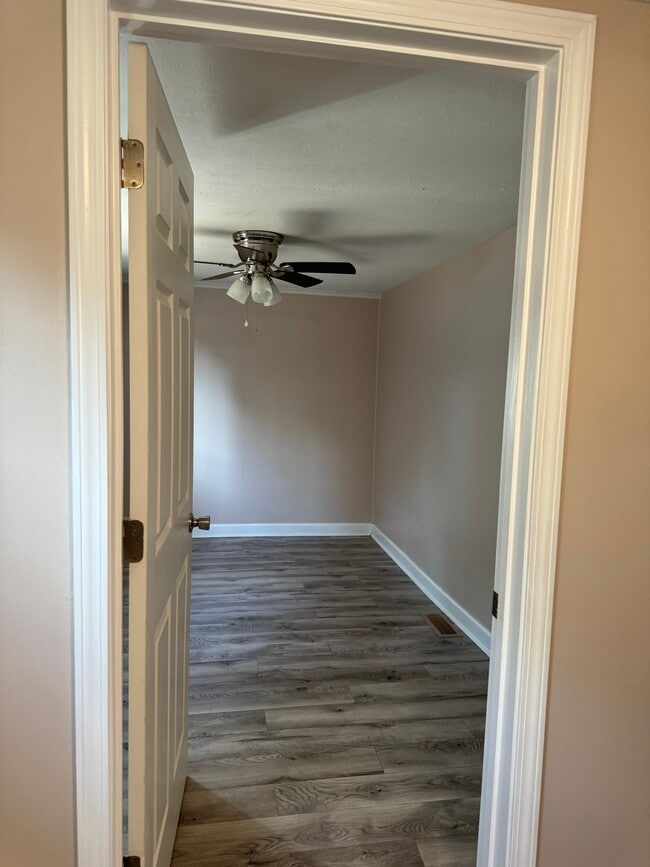 Building Photo - 1321 Brookside Ave