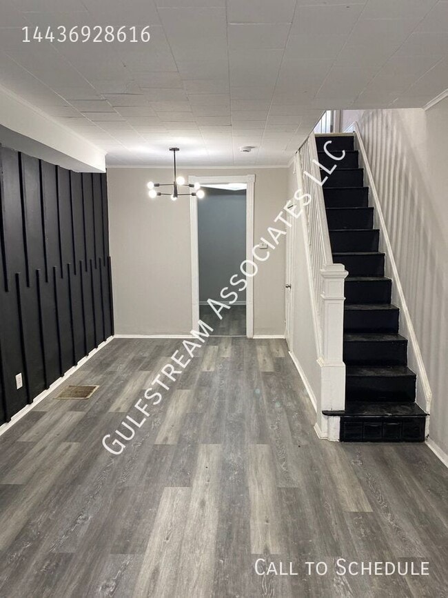 Building Photo - 436 N Rose St