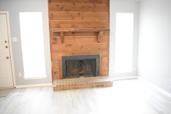 Building Photo - 3230 Pearl St